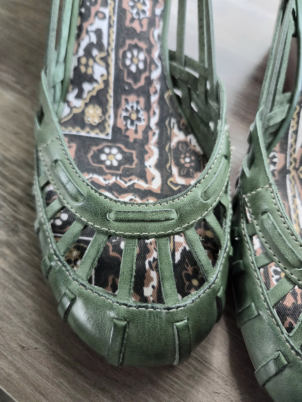 NWT Seychelles Forest Green Woven Leather Wedges Embroidered Wood Heel Size 9.5 - Picture 5 of 9
